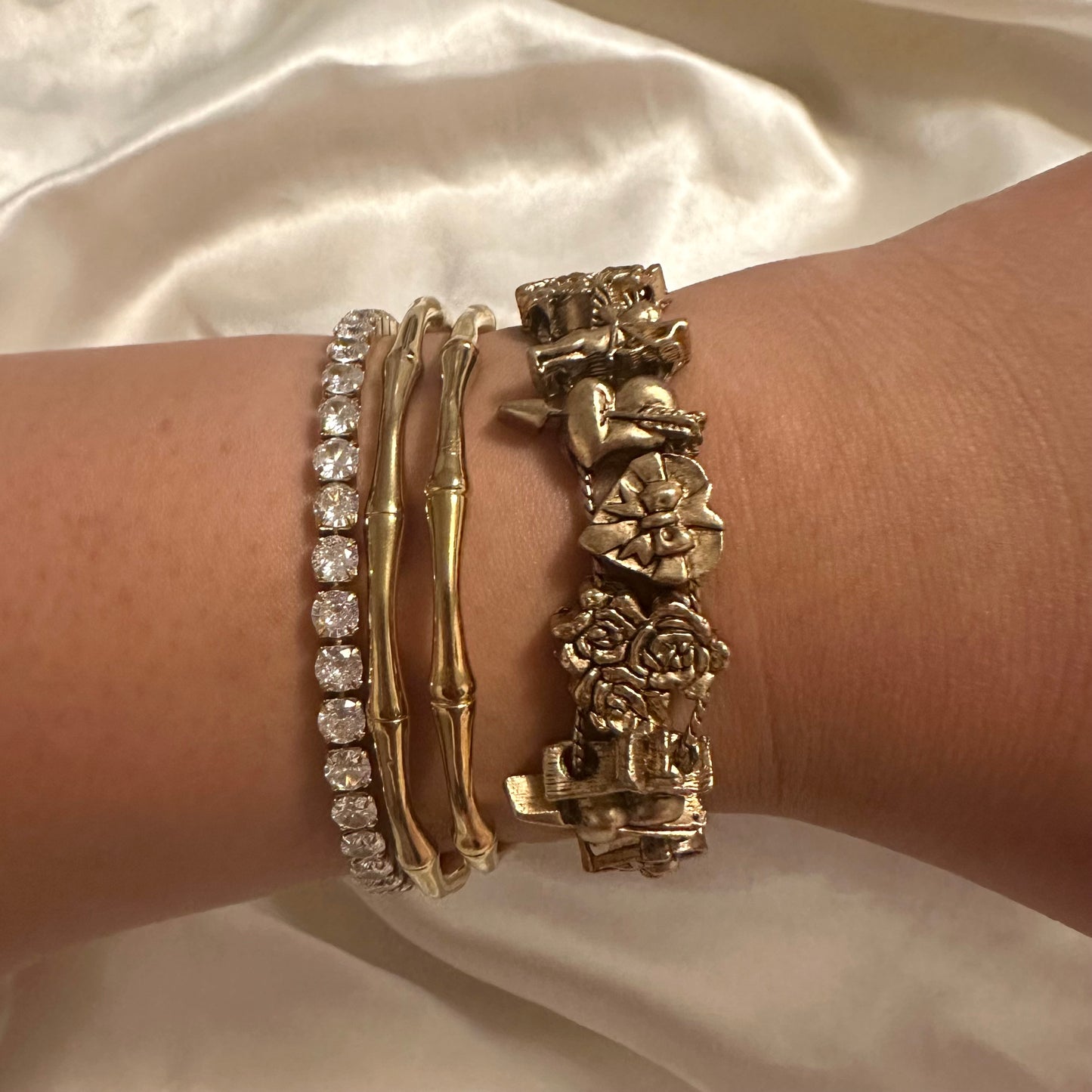 💘 Vintage Cherub Charm Bracelet