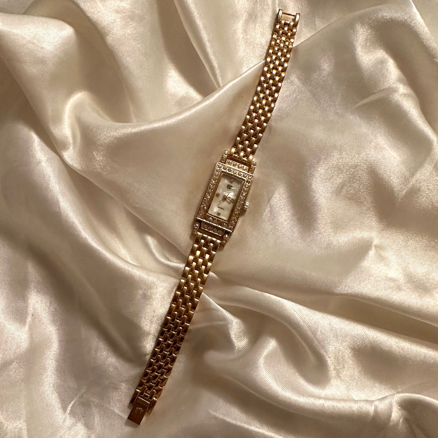 ✨ Gold Diamanté Rectangular Face