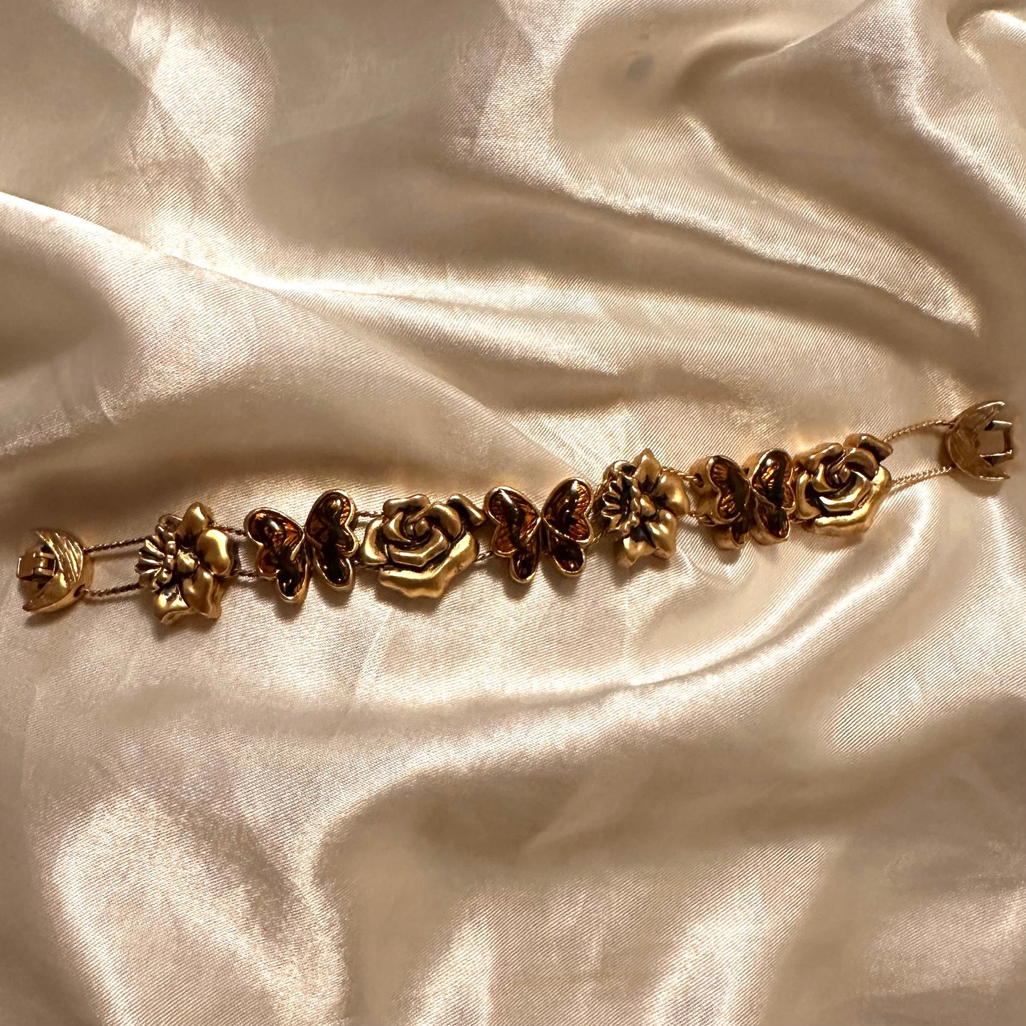 🦋🌹 Butterfly Rose Charm Bracelet