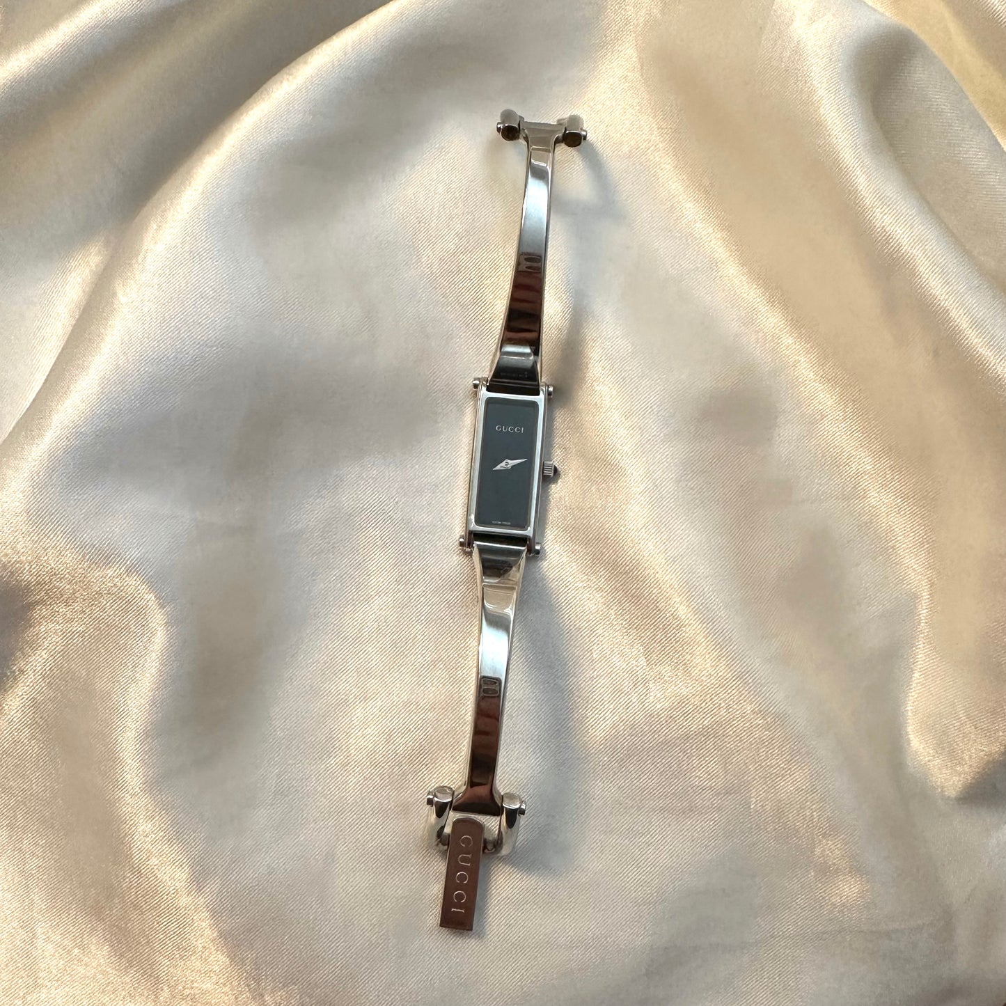 🩶Silver Gucci 1500 Rectangular Face
