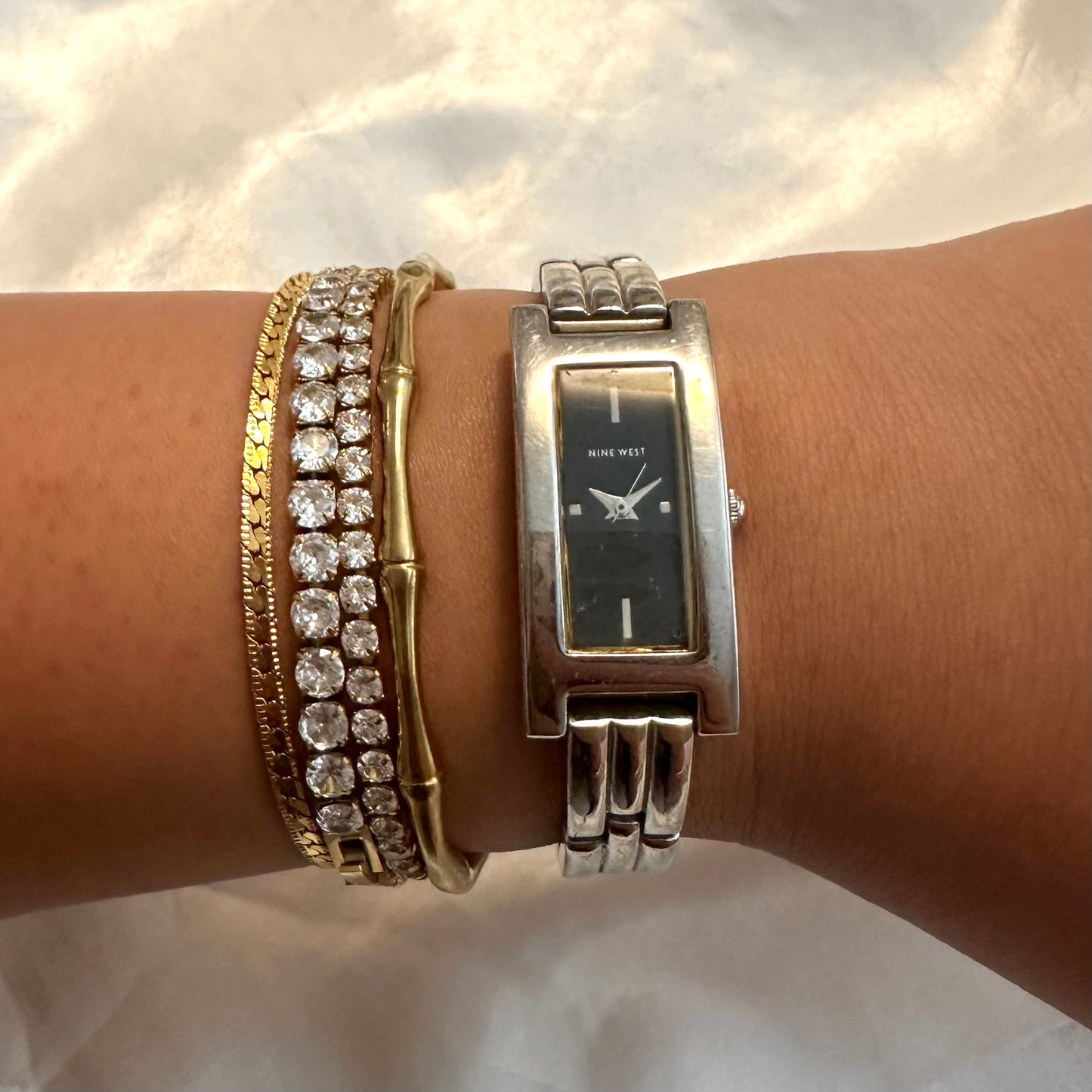 🪩🖤 Classic Dainty Silver Rectangular Face
