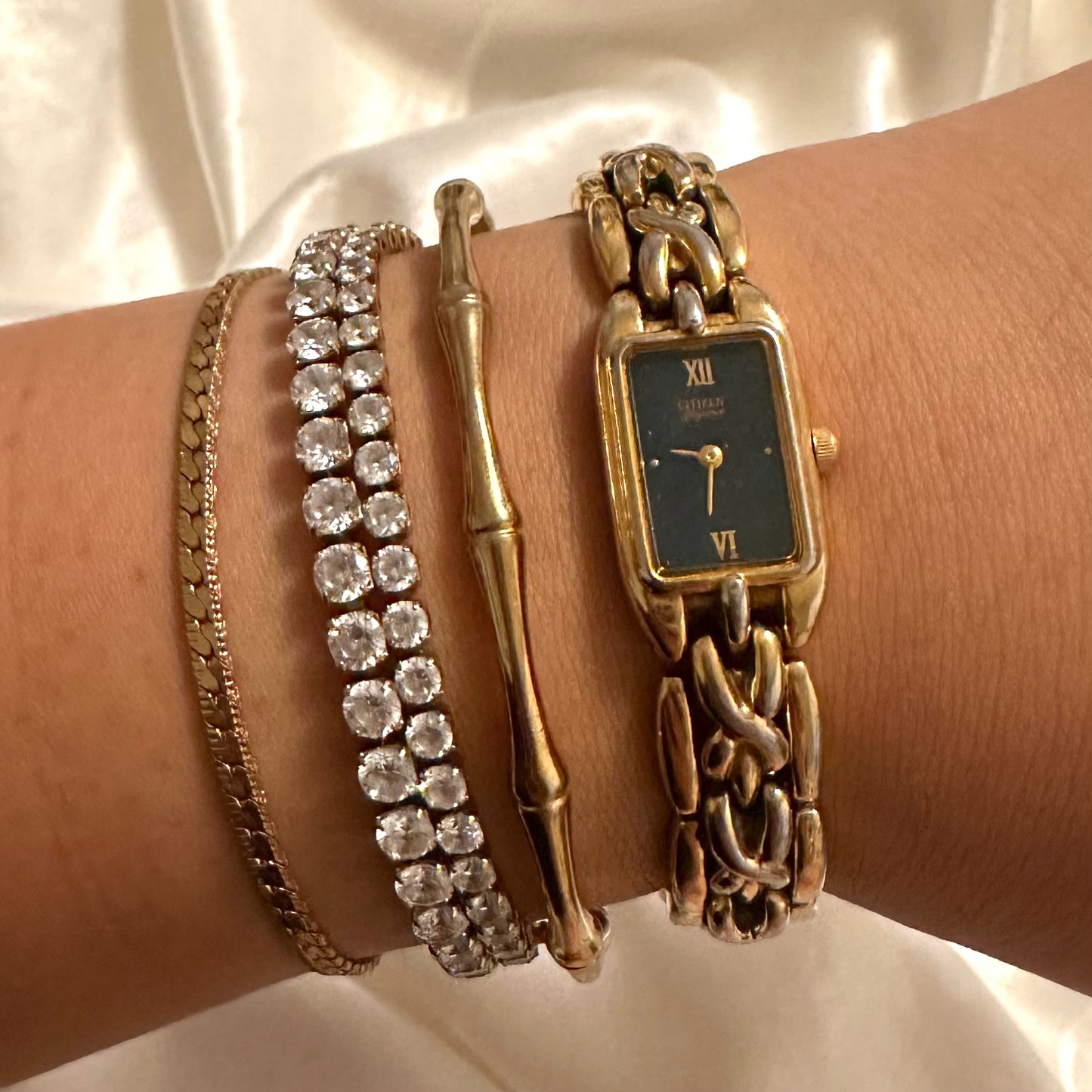 💚 Gold Emerald Rectangular Face