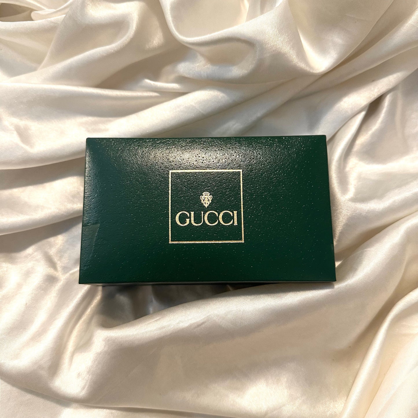 ❤️🔥Authentic Gucci Bezel Watch+ 11 Interchangeable Bezels