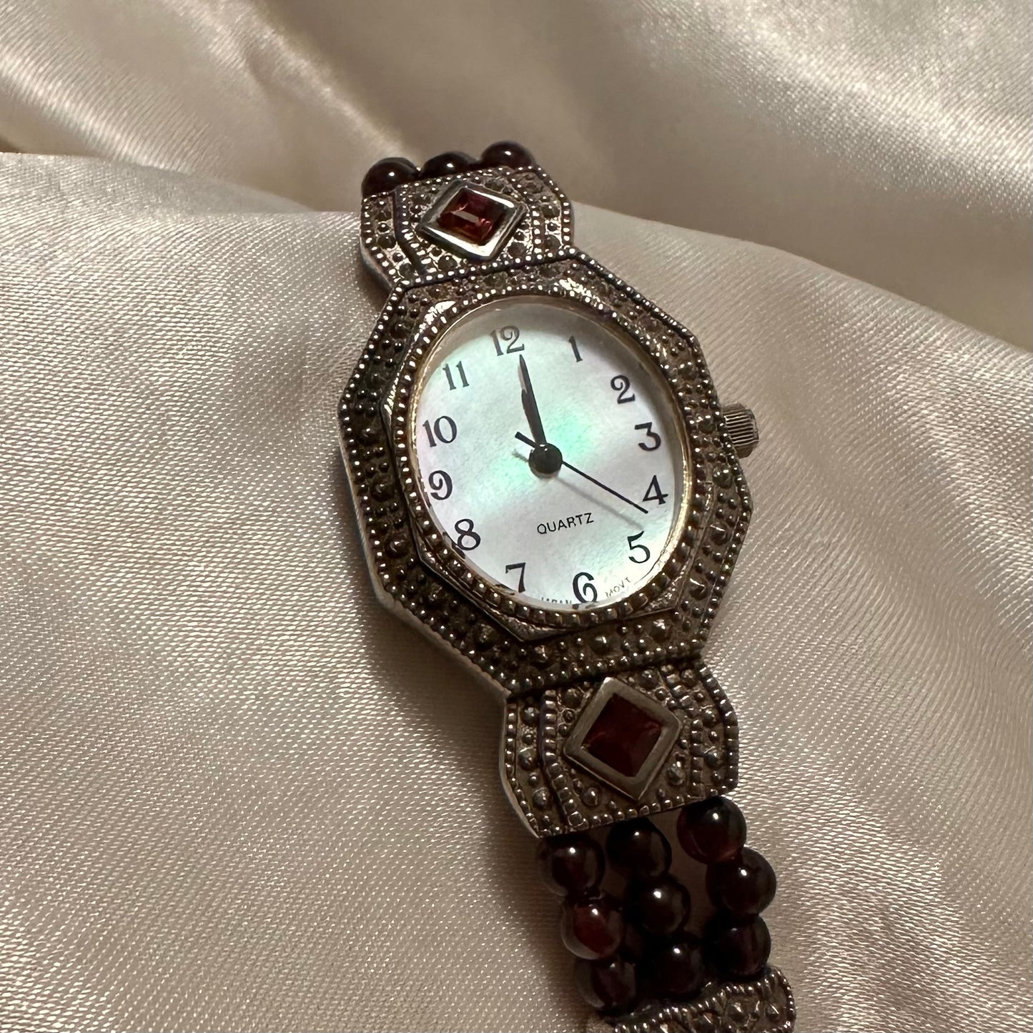 🍒 Burgundy Beaded Iridescent Face Watch & Bracelet Set