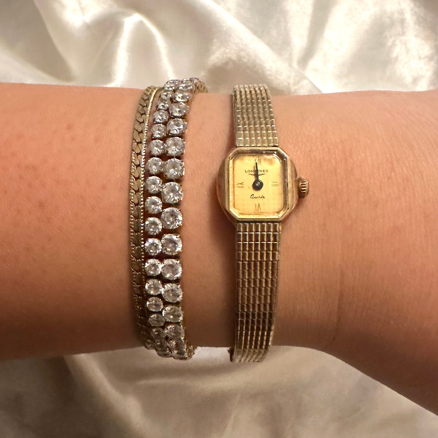 💫 Classic Dainty Gold