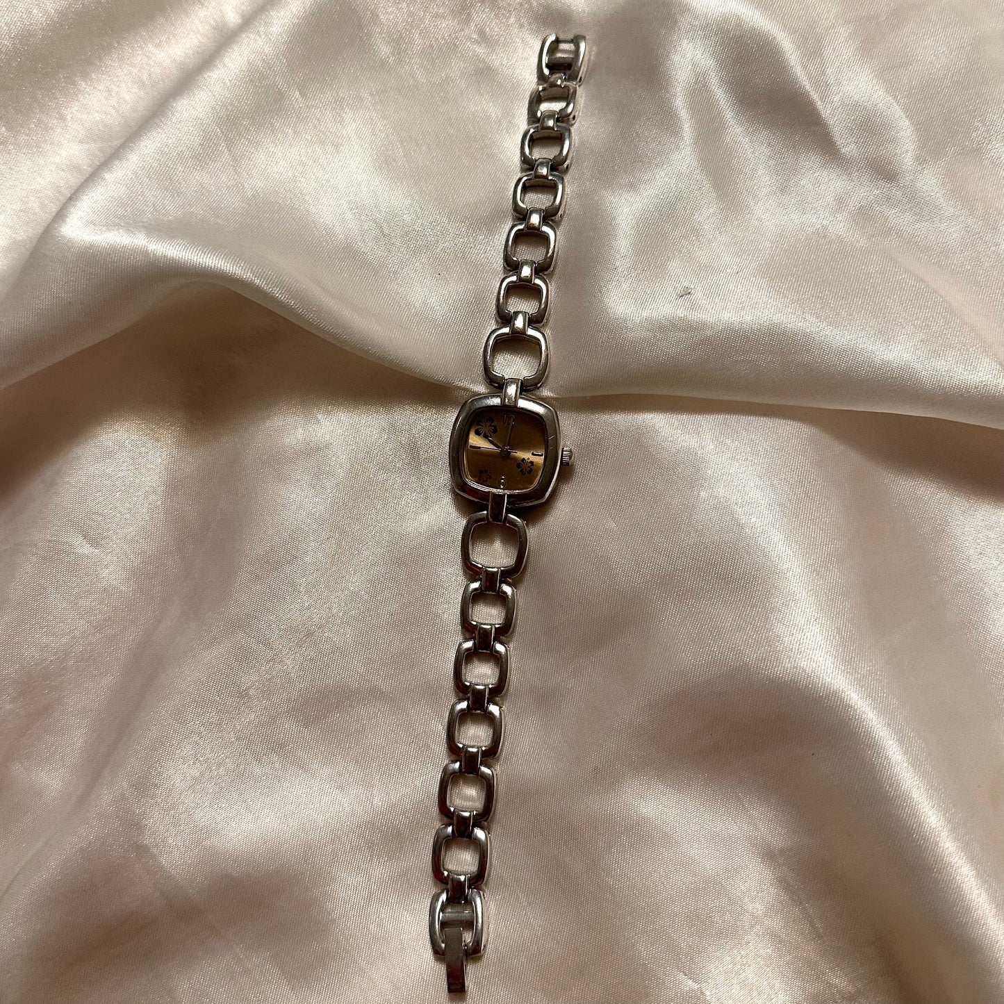 🤎 Floral Silver Square Face
