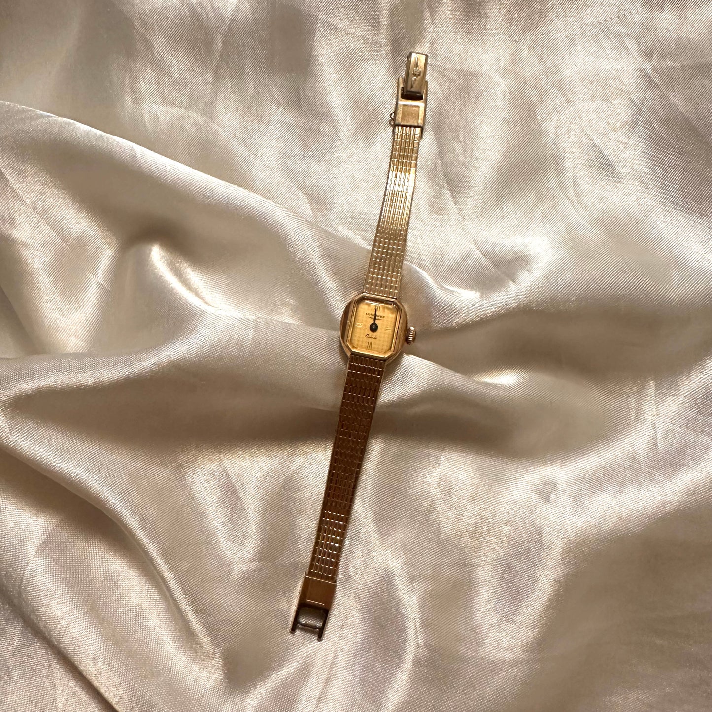 💫 Classic Dainty Gold