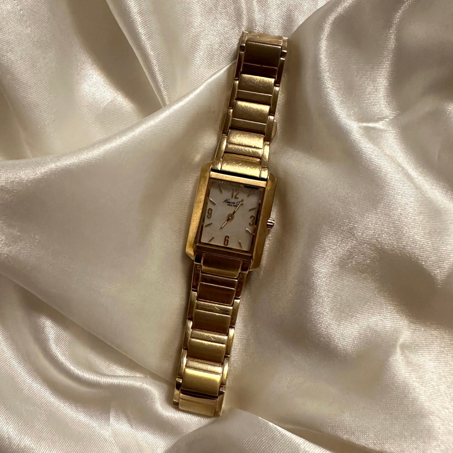 🤍 Iridescent Mother of Pearl Gold Rectangular Face