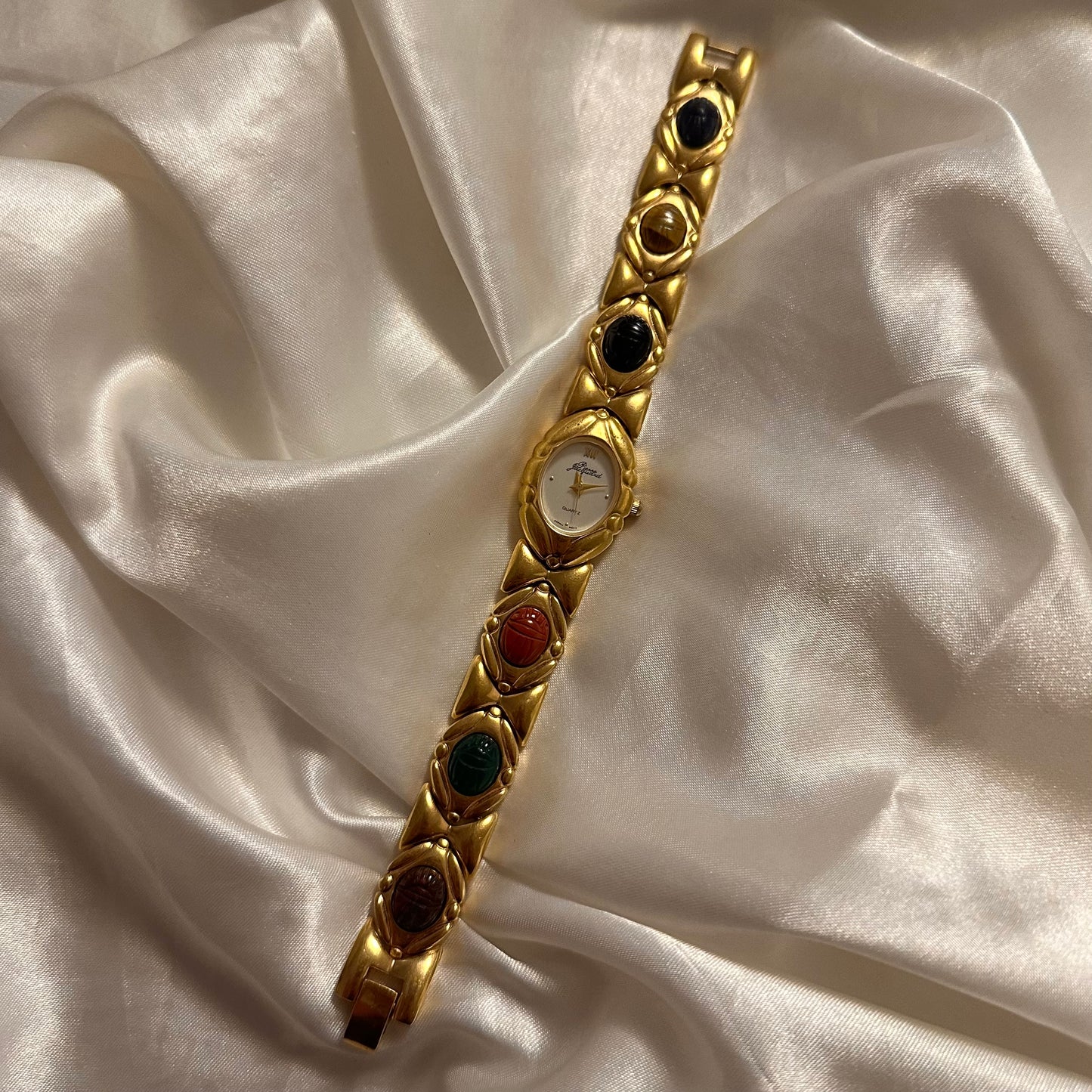 ❤️🔥 Gold Multicolored Stone Oval Face