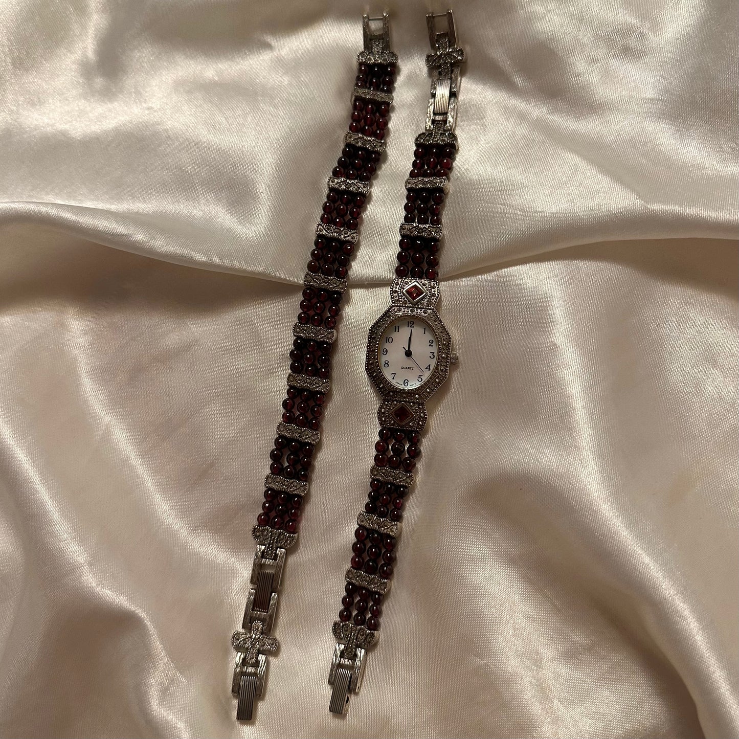 🍒 Burgundy Beaded Iridescent Face Watch & Bracelet Set