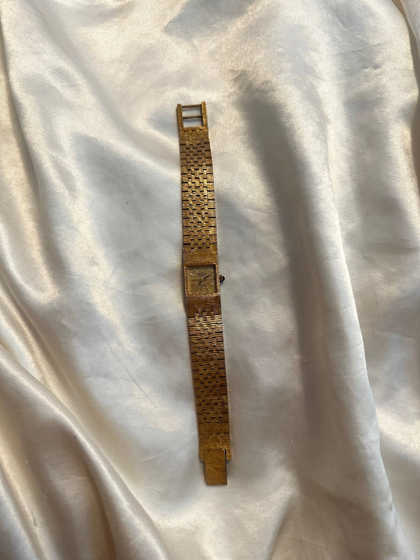 💫 Beautiful Gold Square Face