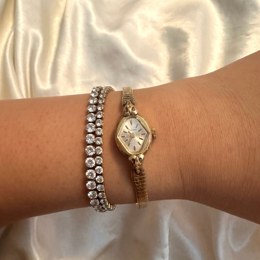💛 Classic Dainty Gold Cocktail Watch