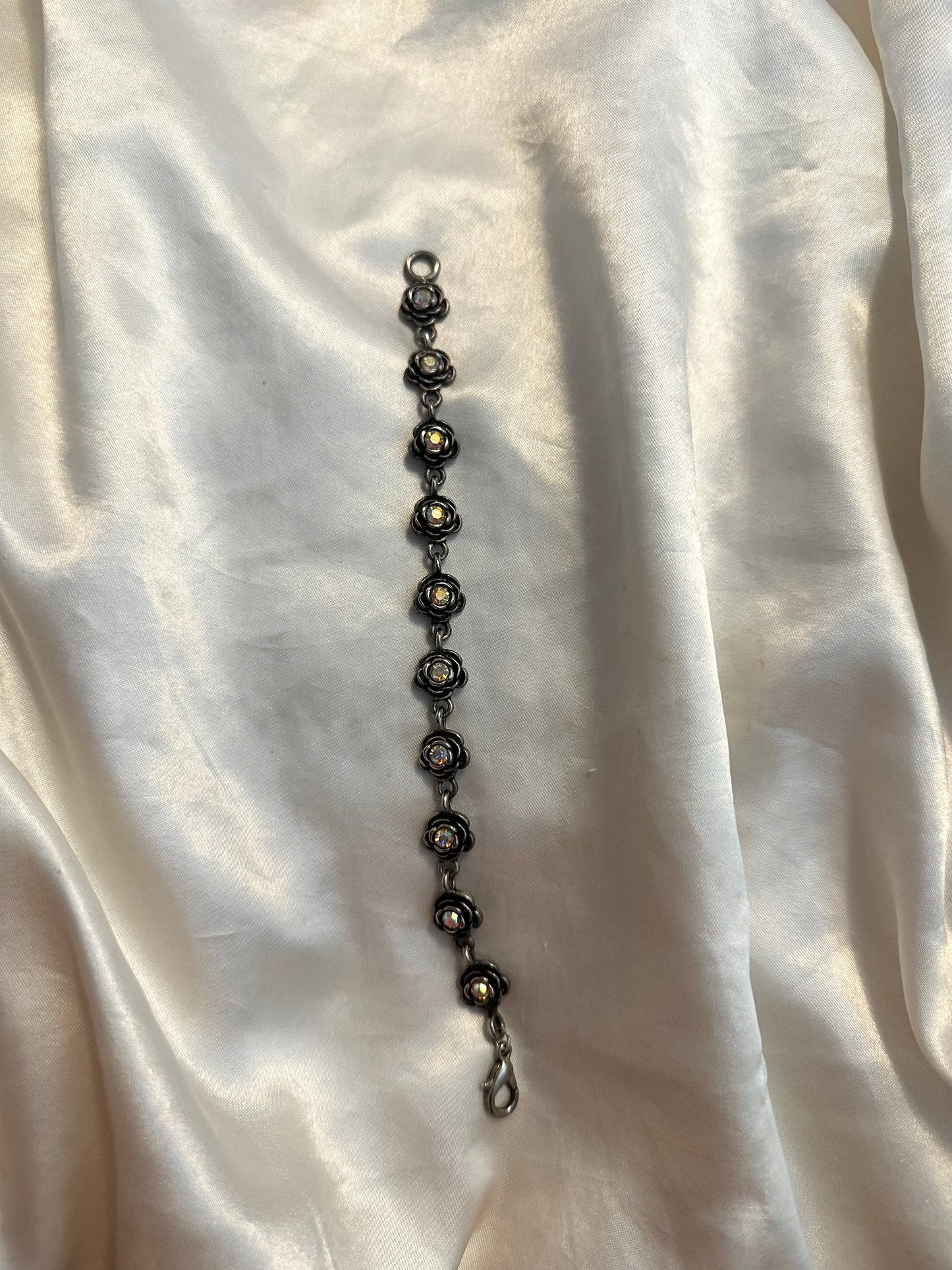 🌹 Rose Bracelet