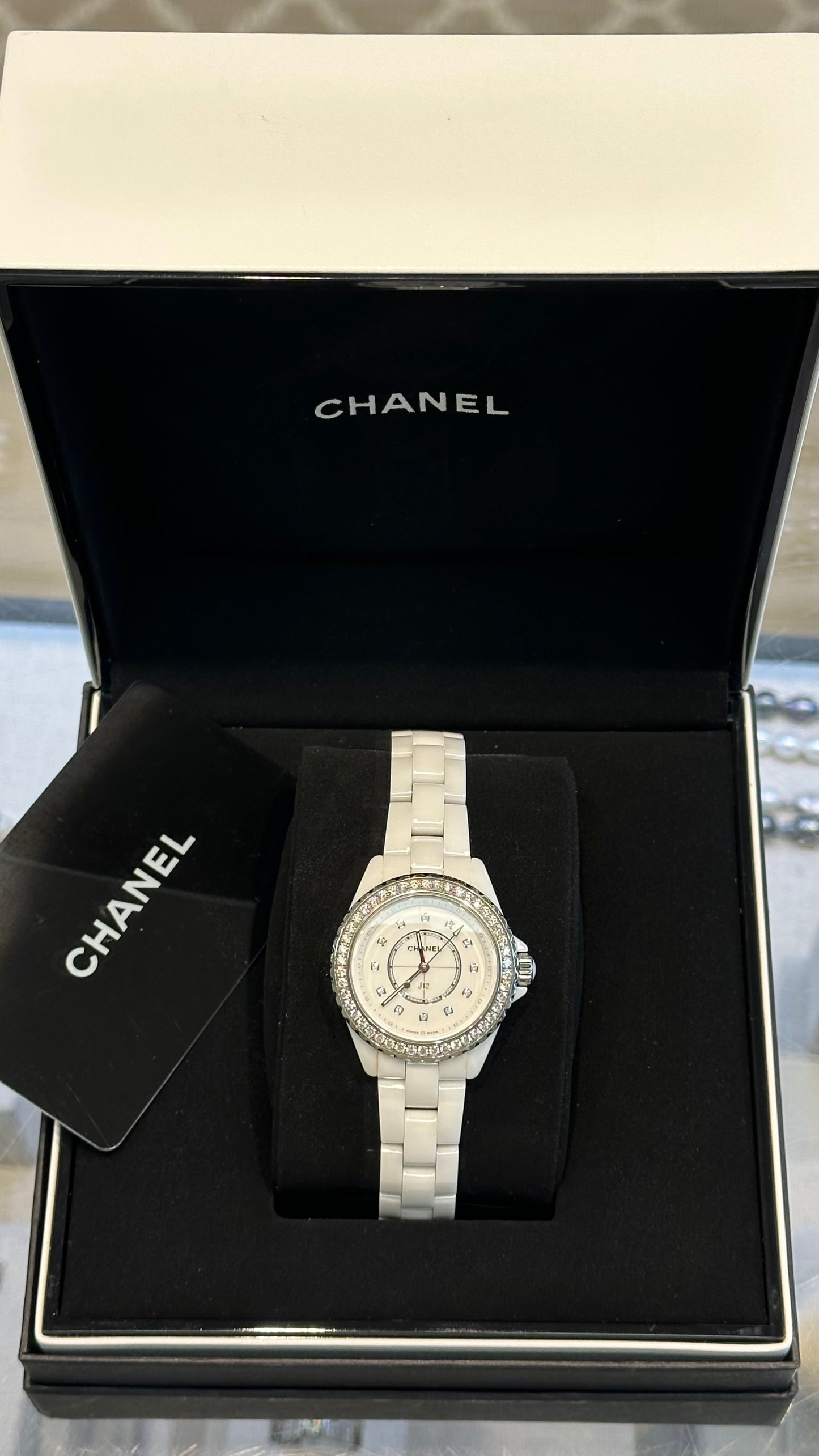 🤍 Authentic Chanel J12 29mm w/ Diamond Bezel
